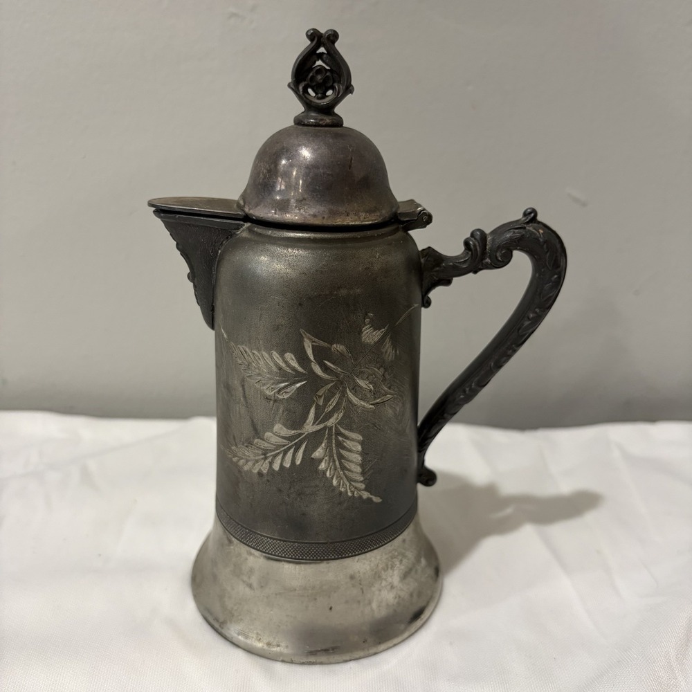 Warren Silver Plate Co Quadruple Plate New York 85L Creamer Embossed Antique - Picture 2 of 9